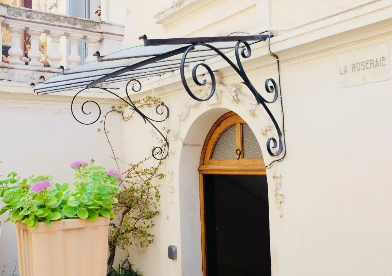 קאן 70M2 Apartment - La Roseraie